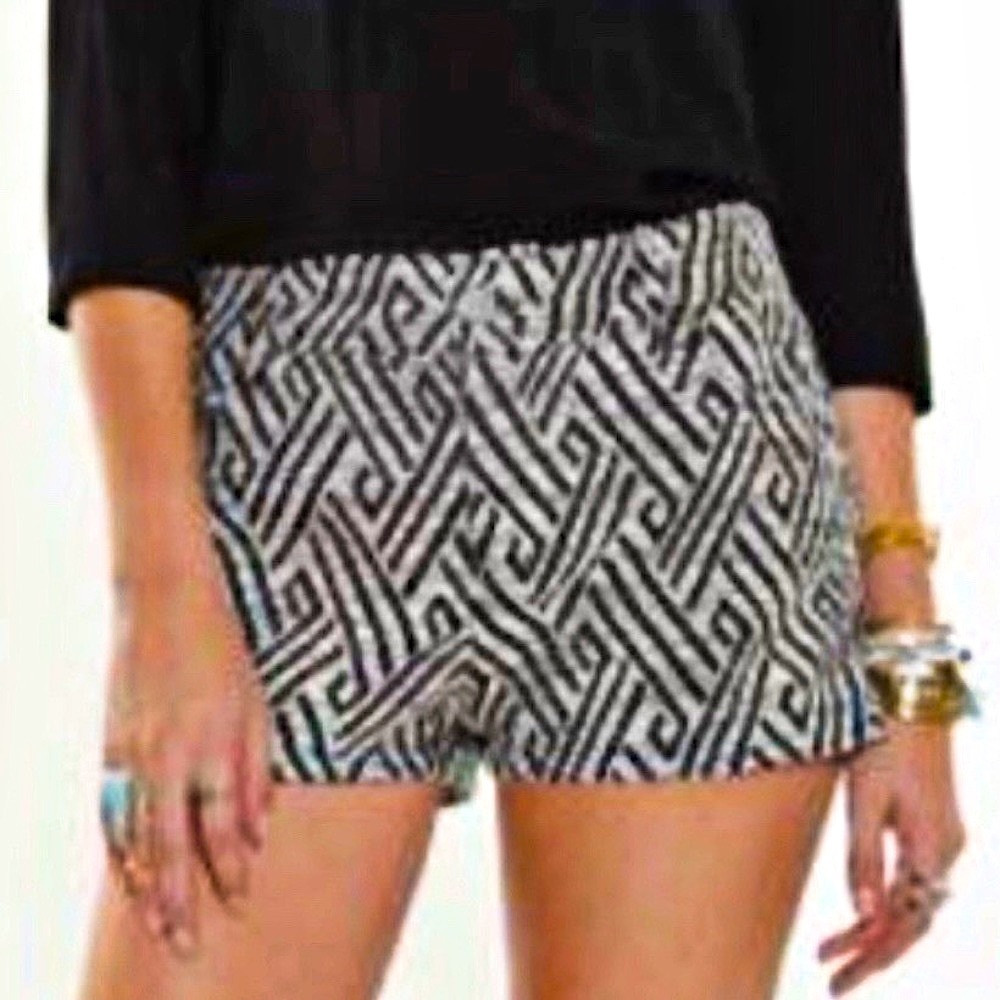 JACK BB DAKOTA Woven Tailored Black Ivory Textured Geometric Pattern Shorts
